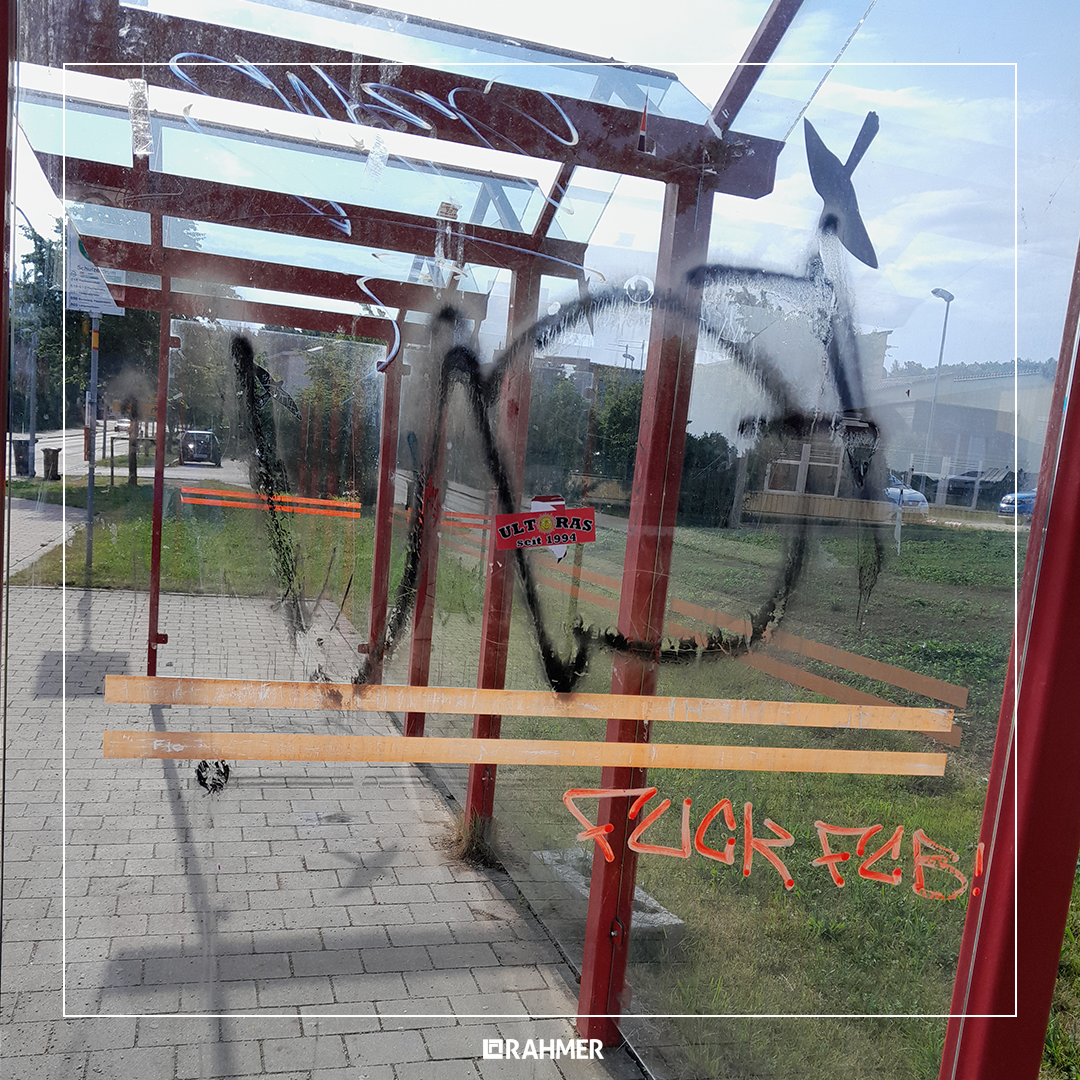 RAHMER Vorher-Nachher Grafitti-Entfernung