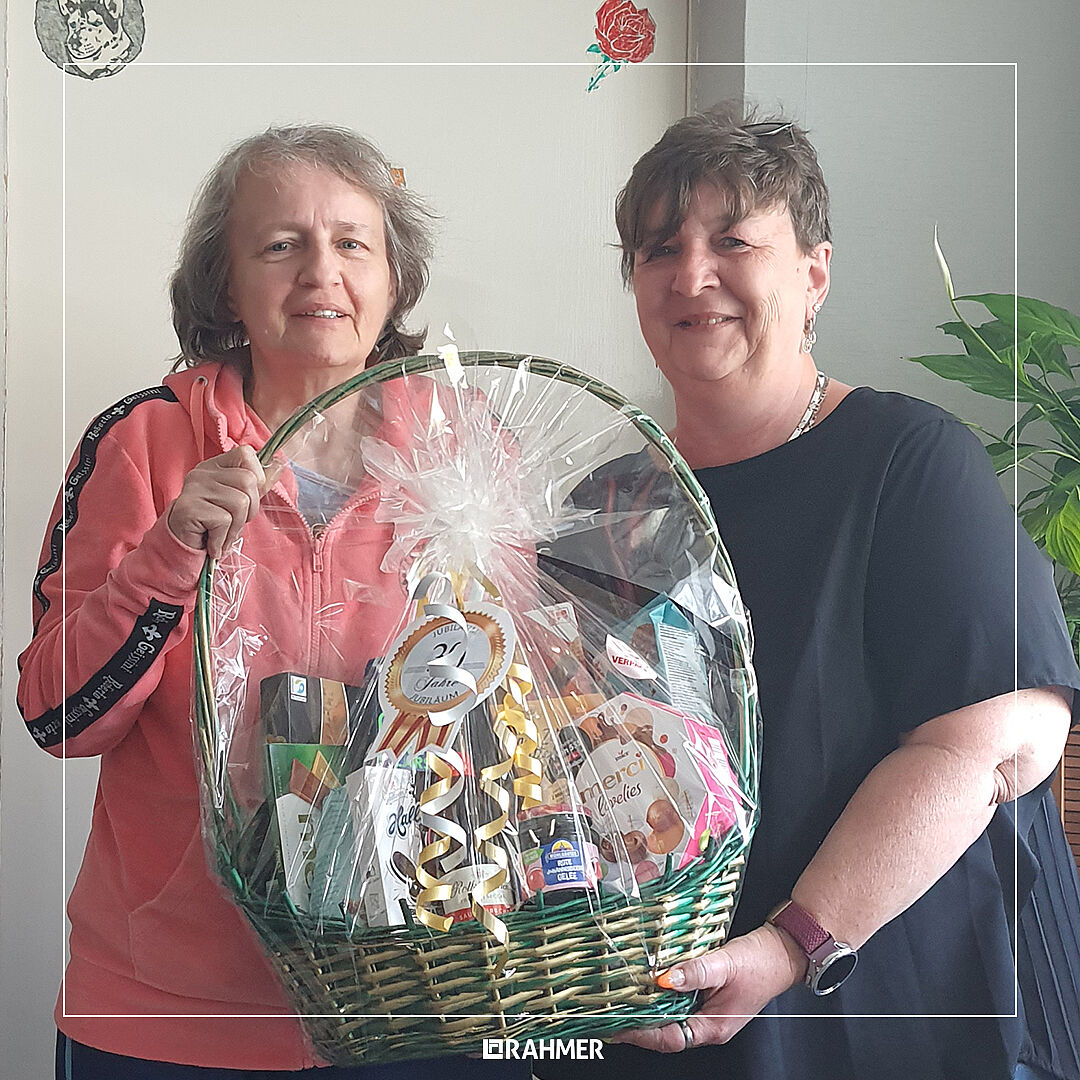 RAHMER Jubiläum 30 Jahre als Reinigungskraft RAHMER Jubiläum 30 Jahre als Reinigungskraft